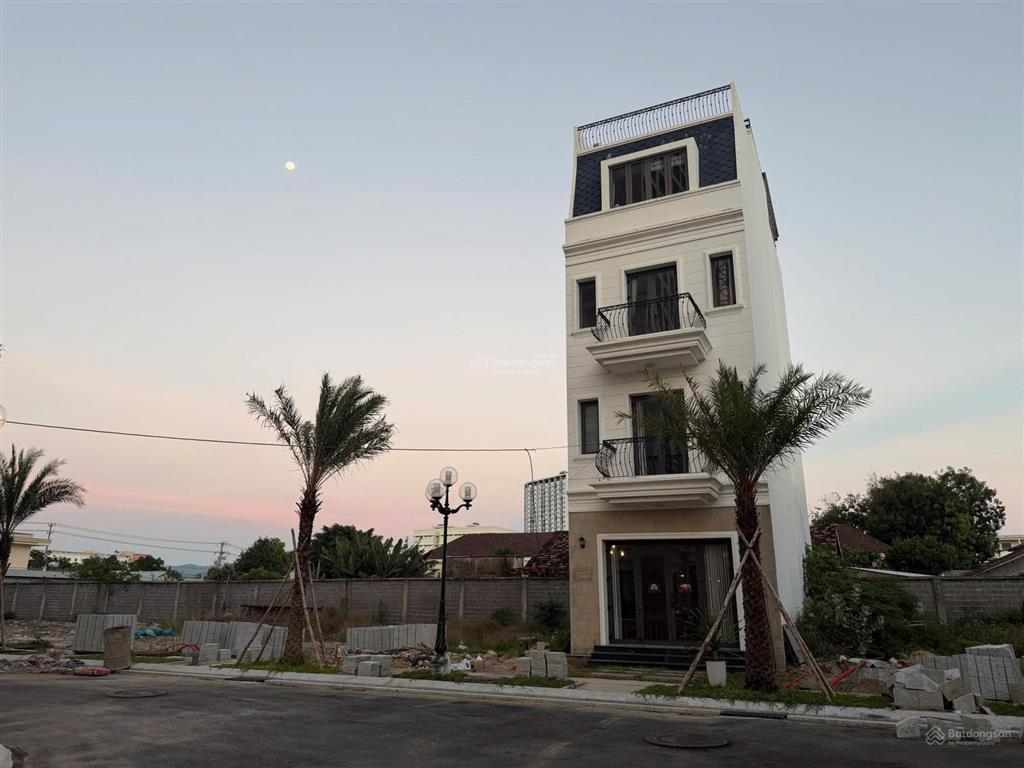 Bán lô đất hiếm sát biển nha trang chỉ 850m phước long, vị trí cực kỳ tiềm năng, 100,49m², 59tr/m2
