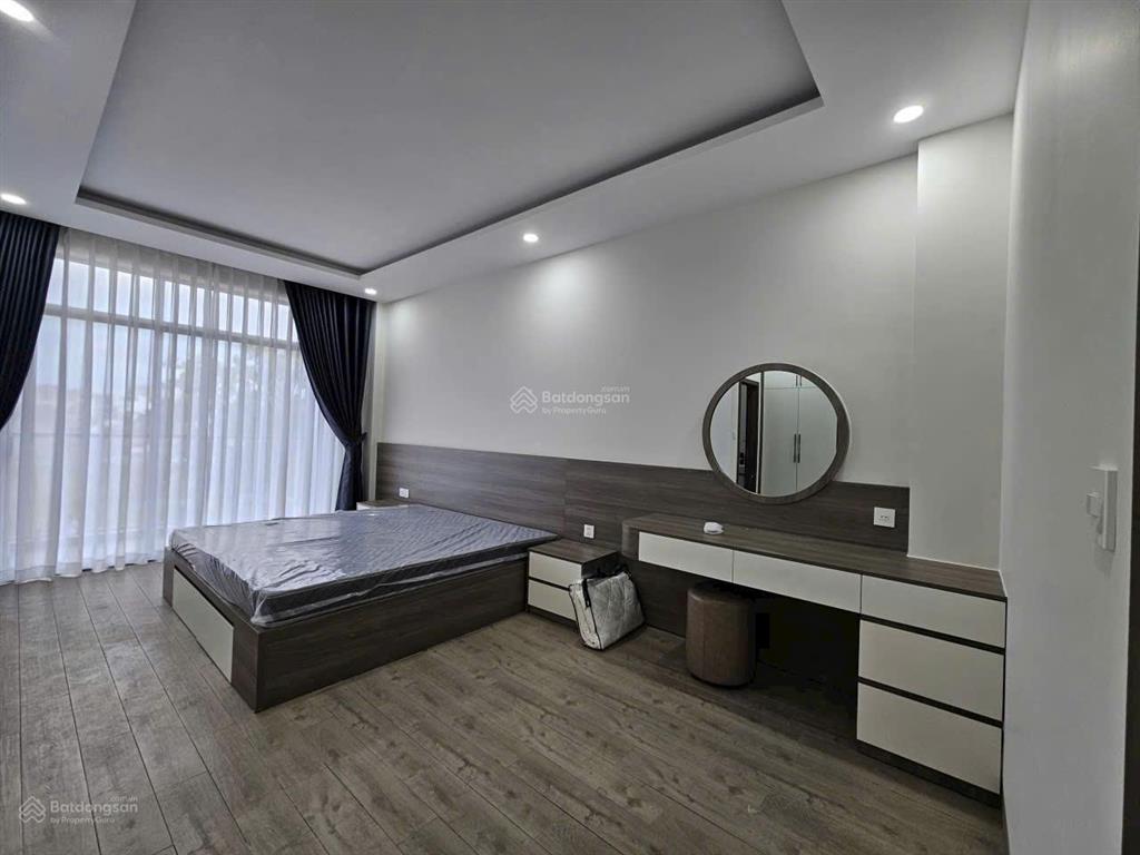 Hiếm! bán nhà đẹp full nội thất đối diện trung tâm thương mại  the cappella  giá tốt khu vực