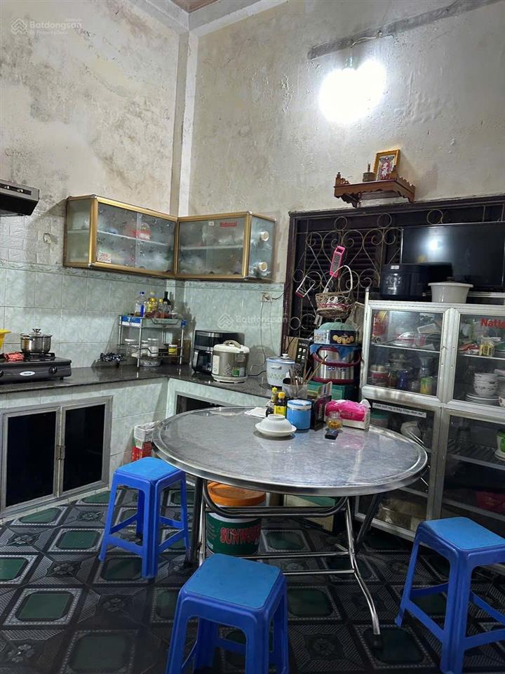 Bán nhà 2 tầng mặt tiền đường nguyễn thị định, vị trí đắc địa, có dòng tiền 10tr/tháng, gần biển