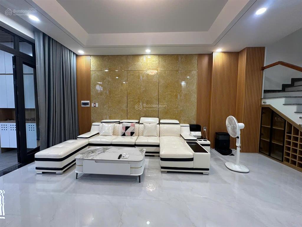 Bán gấp căn nhà đẹp 3 tầng kđt mỹ gia 2 mặt thoáng, full nội thất xịn, view cực chill, giá 9,35 tỷ