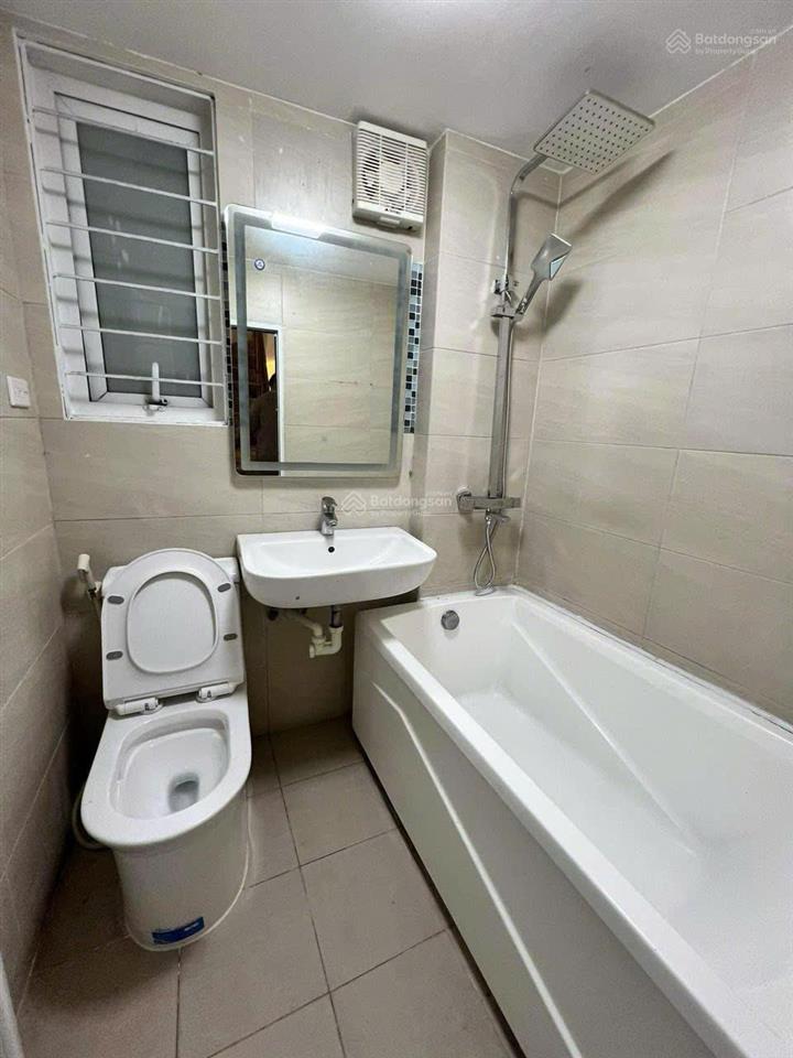 Cho thuê nhà 5 tầng phạm ngọc thạch lô góc 2 mặt thoáng full nội thất giá 18tr/tháng