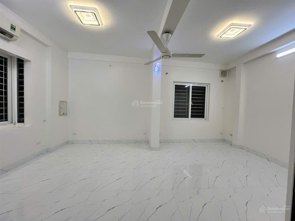 Cho thuê nhà 5 tầng phạm ngọc thạch lô góc 2 mặt thoáng full nội thất giá 18tr/tháng