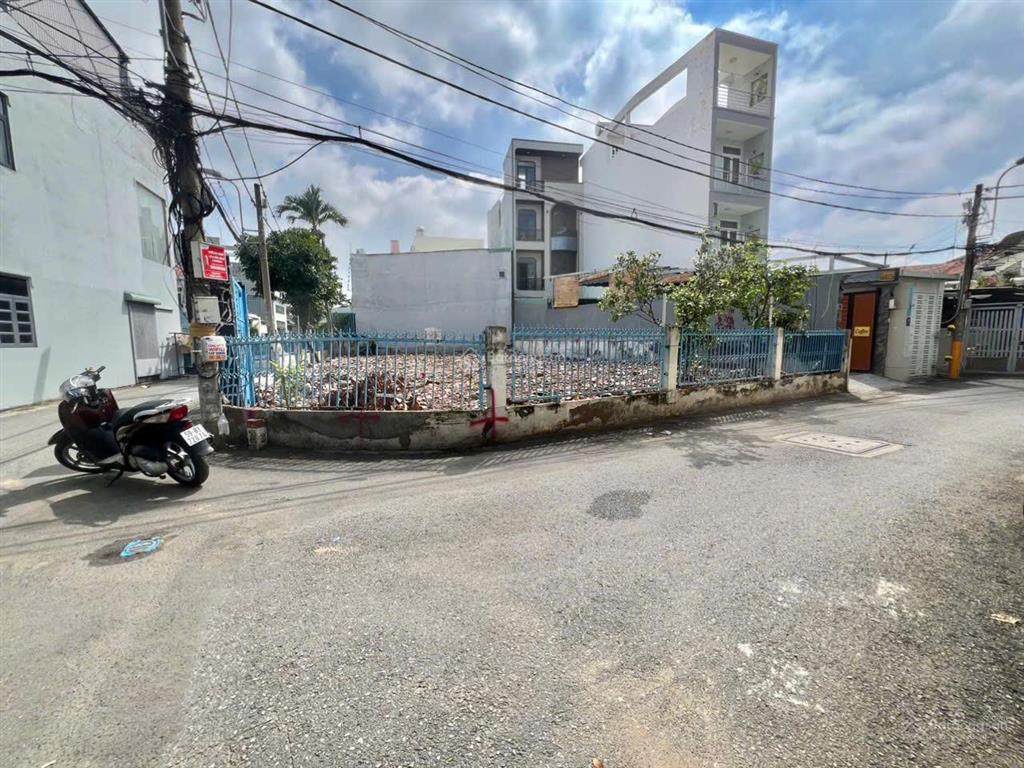 Cần bán 3 lô đất liền kề mới phân lô mặt tiền đường lê đình quản q2