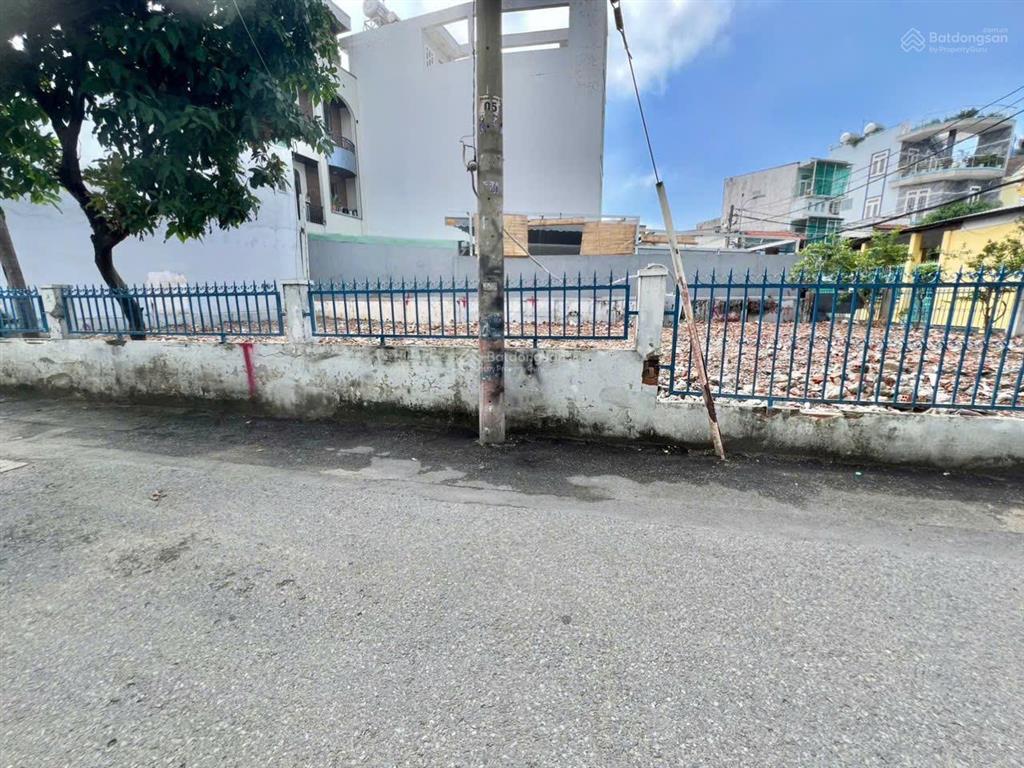 Cần bán 3 lô đất liền kề mới phân lô mặt tiền đường lê đình quản q2