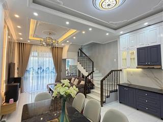 Bán gấp nhà đẹp 64m2 đường ô tô ngô thì nhậm, phường xuân hương, đà lạt chỉ 6.3 tỷ