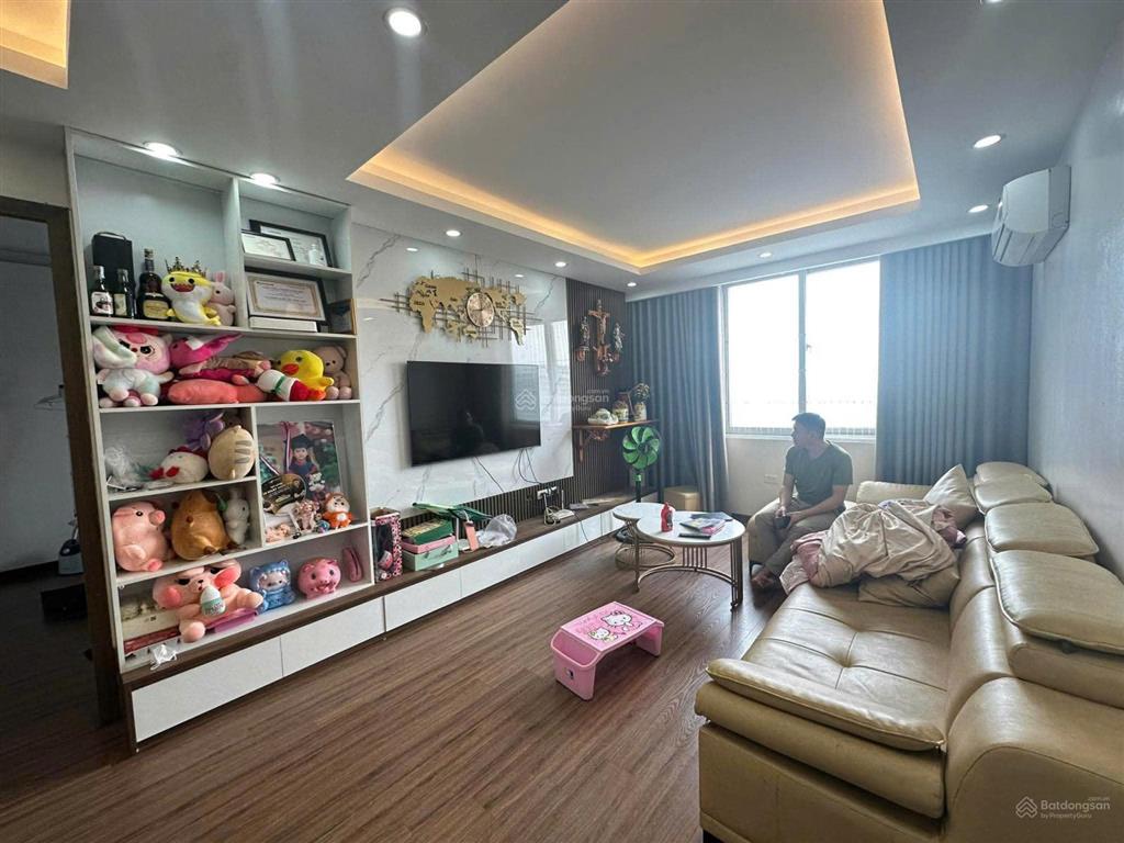 Bán căn hộ chung cư tân tây đôxphomes star 86m 3n2vs đầy đủ nội thất giá 4,x tỷ  0944 974 ***