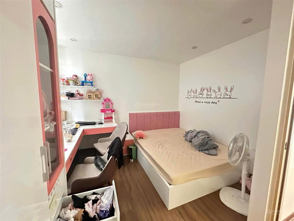 Bán căn hộ chung cư tân tây đôxphomes star 86m 3n2vs đầy đủ nội thất giá 4,x tỷ  0944 974 ***