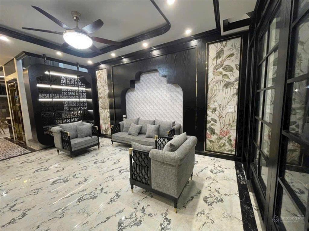 Bán liền kề hinode 81m mặt tiền 4,5m hướng đông bắc đã hoàn thiện giá nhỉnh 16 tỷ 0944 974 ***