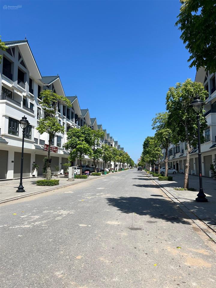Bán liền kề hinode 81m mặt tiền 4,5m hướng đông bắc đã hoàn thiện giá nhỉnh 16 tỷ 0944 974 ***