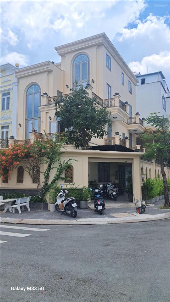 Biệt thự 12 x 20m hai mặt tiền khu tm the season lái thiêu, tp. thuận an, bình dương nay là.tp.hcm