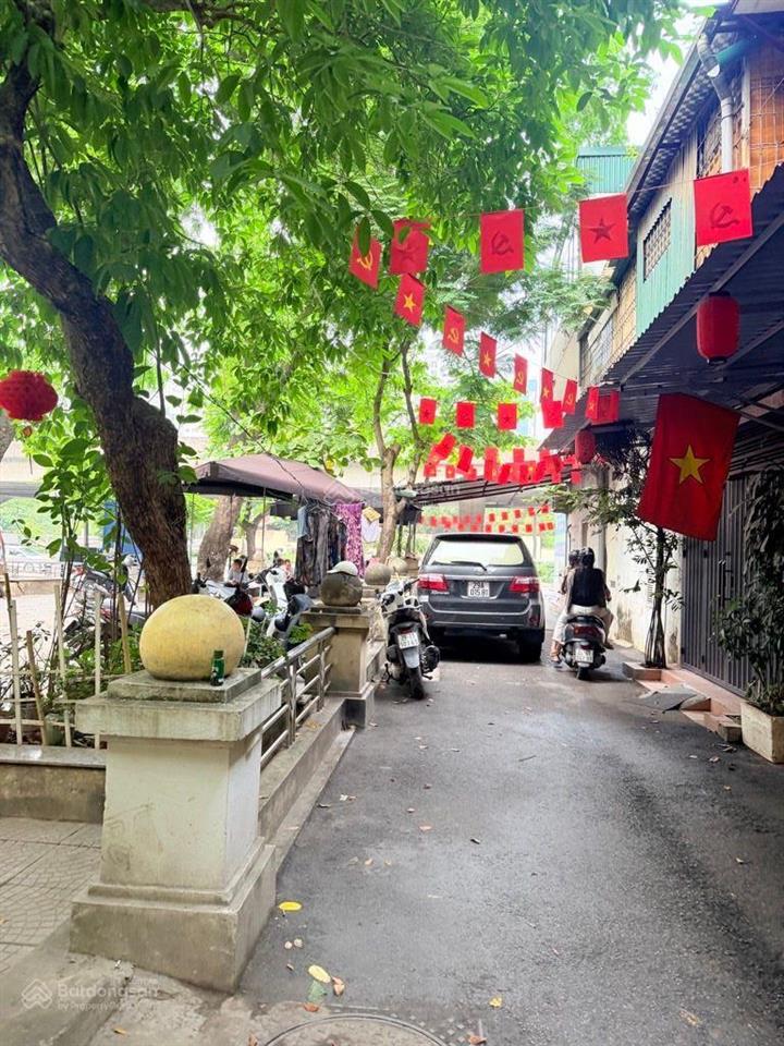 Tập thể thanh xuân bắc sổ to ô tô đỗ cửa 4.75 tỷ