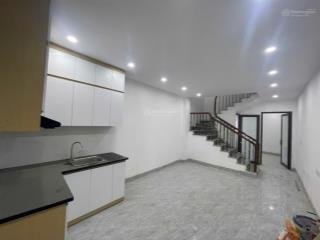 Cho thuê nhà nguyên căn ngõ 207 bùi xương trạch 3 tầng 4 ngủ chỉ 8tr
