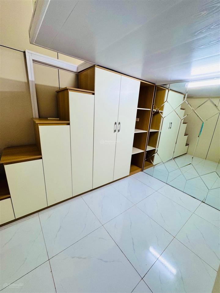 Tập thể sổ đỏ nguyễn trãi  nhỏ tiền  full đồ  ở luôn  1.25 tỷ
