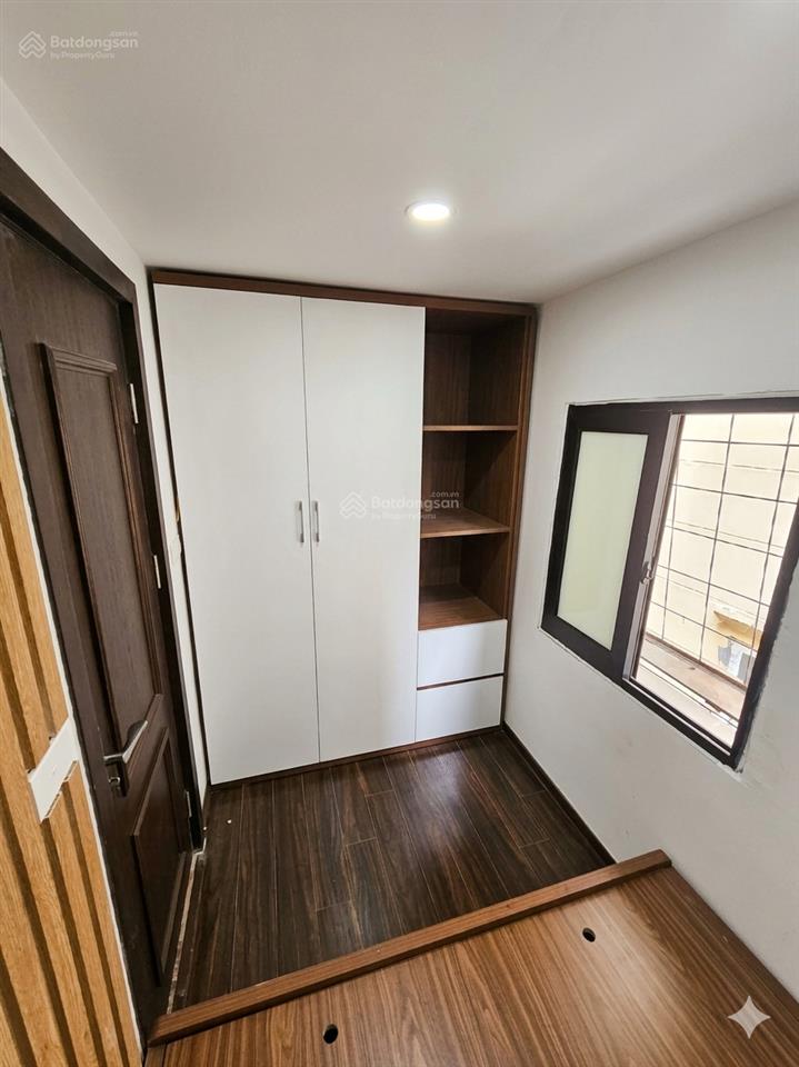 Tập thể sổ đỏ triều khúc 2 ngủ căn góc 2.7 tỷ