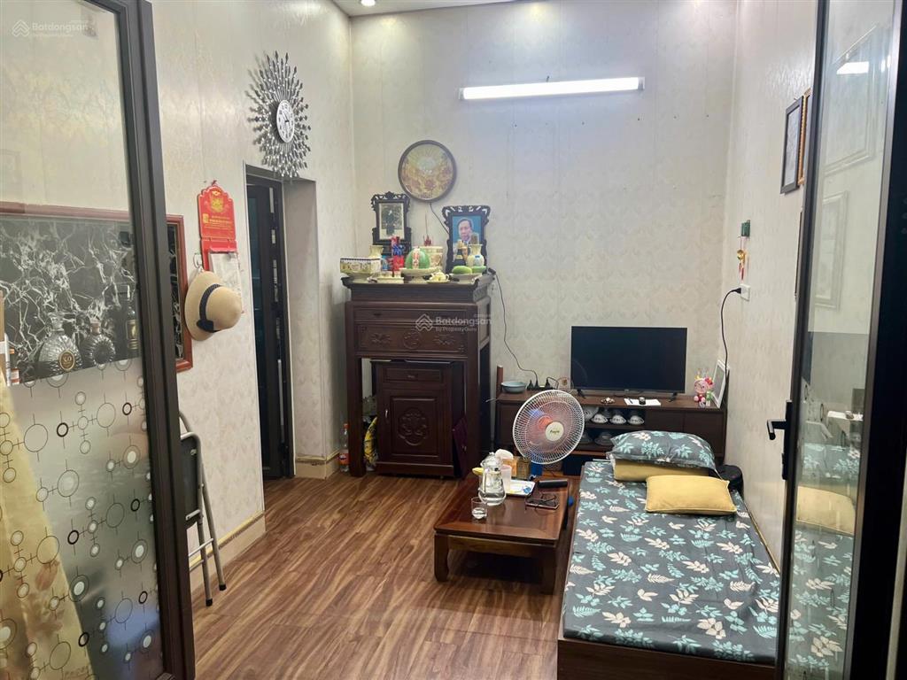 Nhà 2 tầng khu e thanh xuân bắc  ô tô đỗ cửa  2,3 tỷ