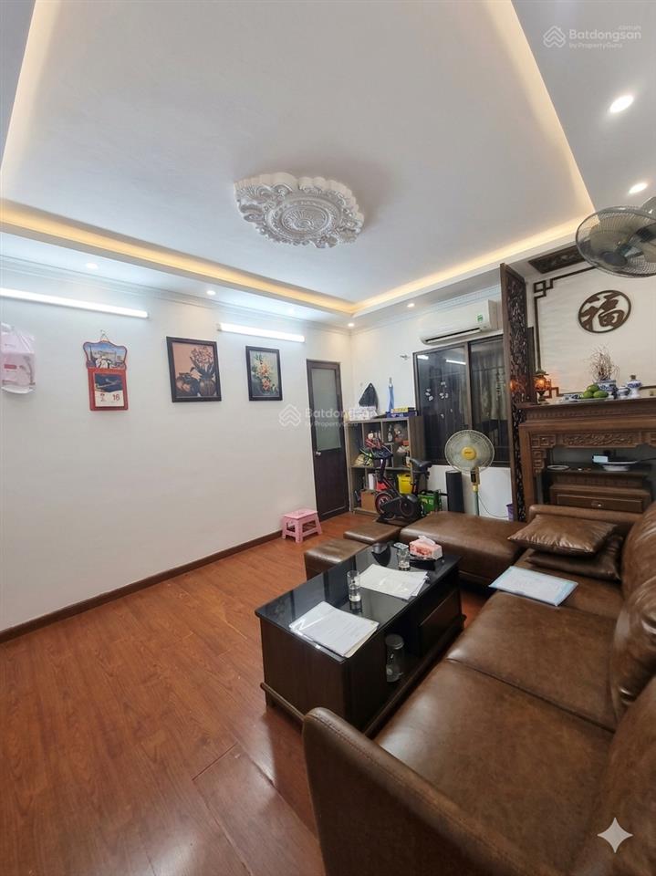 Tập thể ao sen 2 ngủ 70m² trung tâm hà đông đại học kề bên 2,35 tỷ
