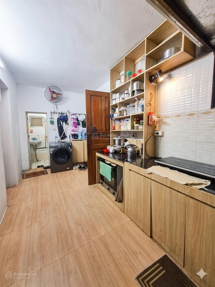 Tập thể ao sen 2 ngủ 70m² trung tâm hà đông đại học kề bên 2,35 tỷ