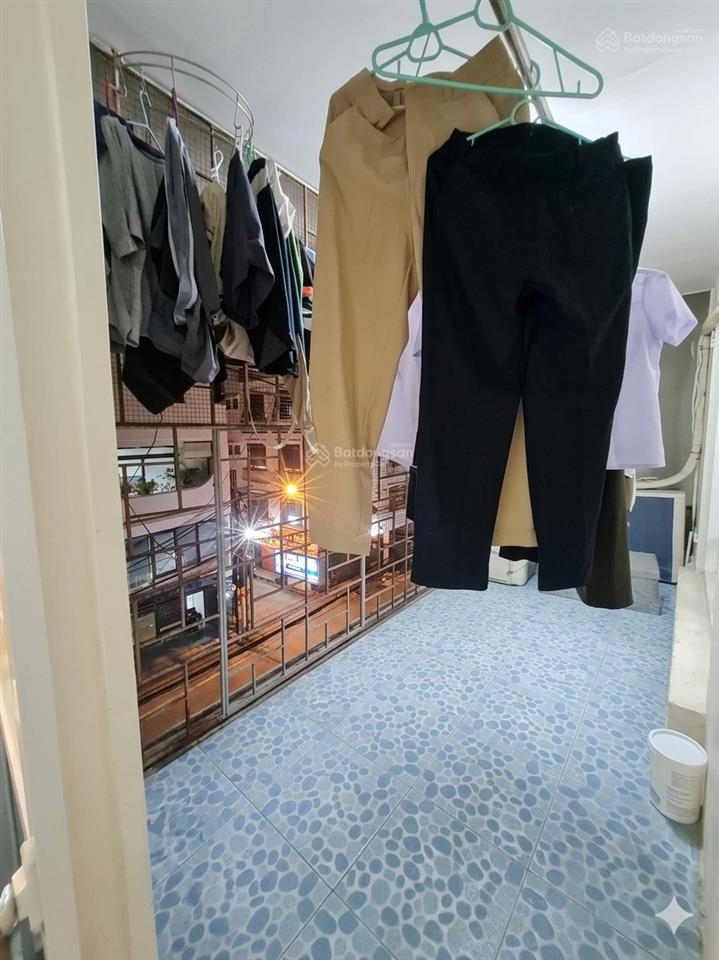 Tập thể ao sen 2 ngủ 70m² trung tâm hà đông đại học kề bên 2,35 tỷ
