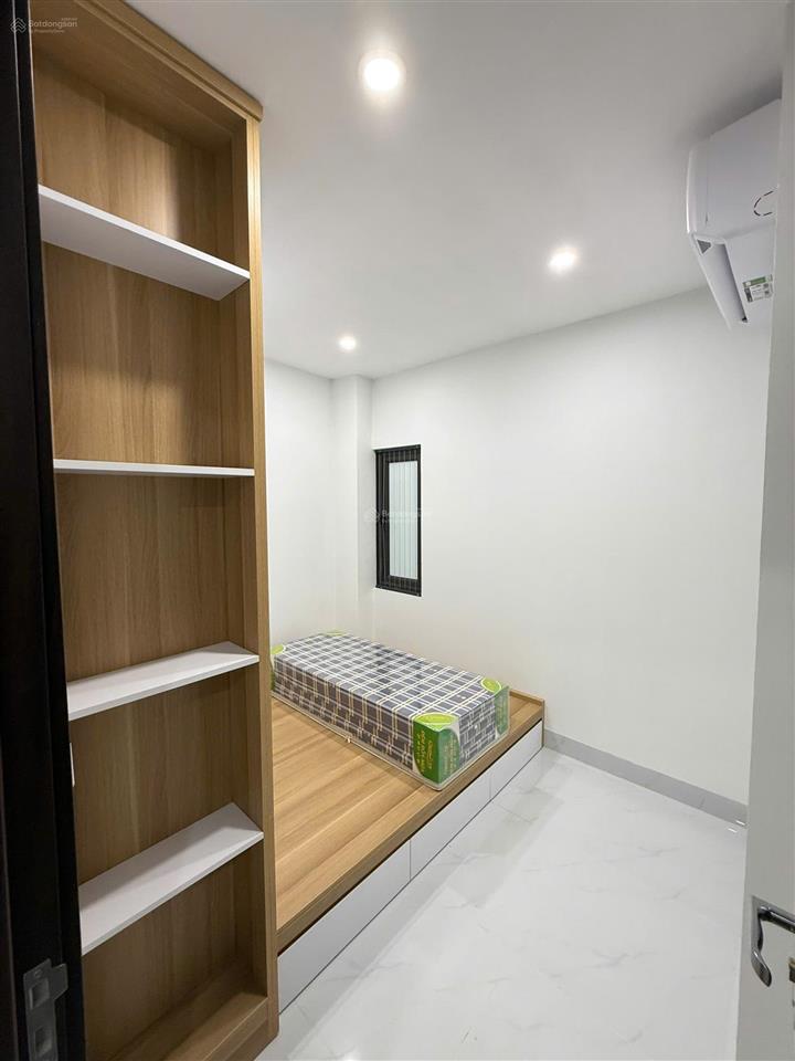 Cho thuê căn hộ 2n1k 197 lạc long quân cầu giấy 8,5 triệu
