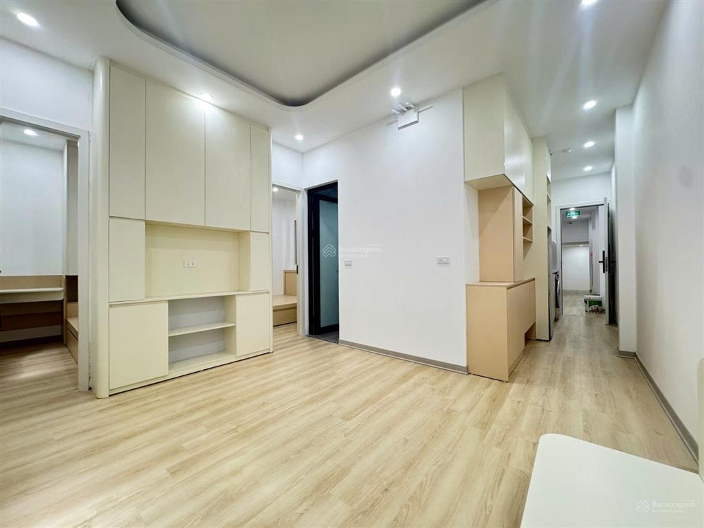 Cho thuê căn hộ 2n1k đường láng  đống đa  9,8 triệu