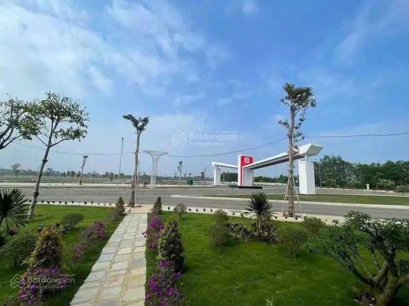 Đất nền cạnh sân bay và kcn, giá 14 triệu /m2