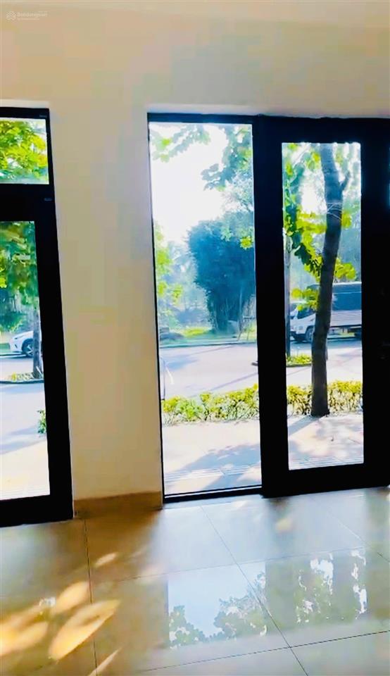 Cho thuê nhà phố vịnh đảo full nội thất có thang máy, ở đẹp  kinh doanh tốt