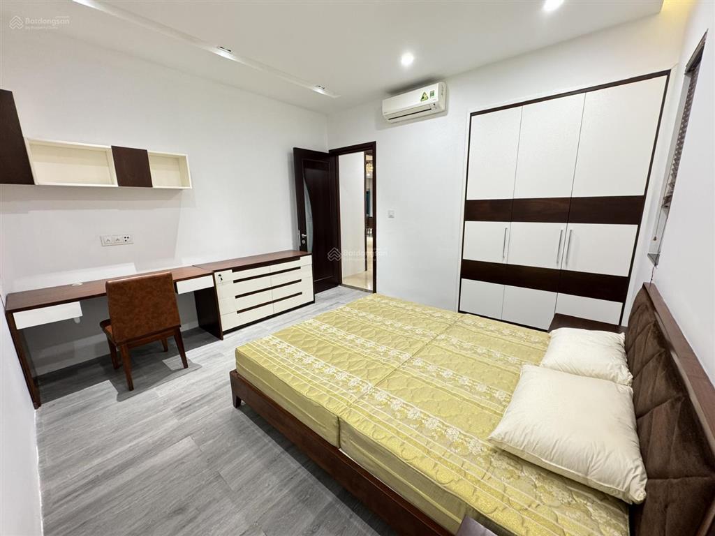 Cho thuê biệt thự đơn lập vườn tùng ecopark 324m2, 40 triệu/th xách vali về ở