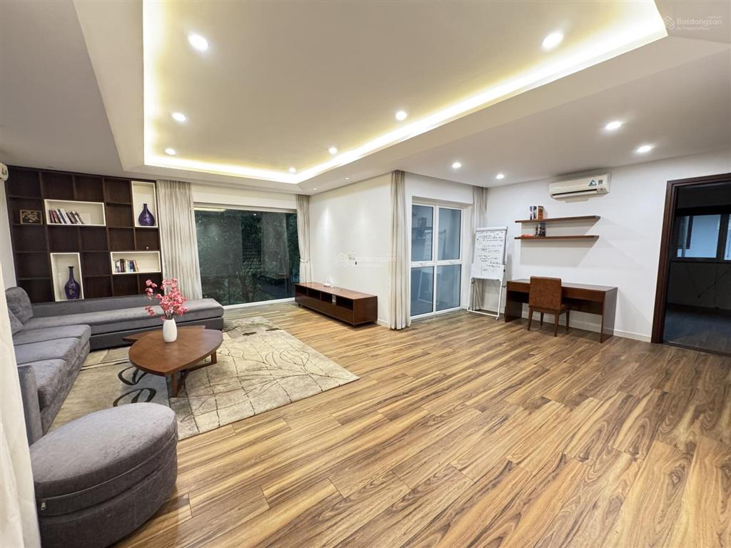 Cho thuê biệt thự đơn lập vườn tùng ecopark 324m2, 40 triệu/th xách vali về ở
