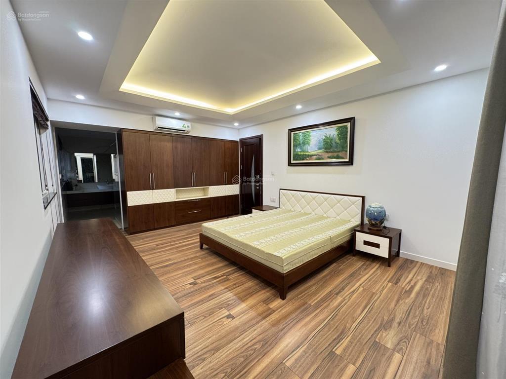 Cho thuê biệt thự đơn lập vườn tùng ecopark 324m2, 40 triệu/th xách vali về ở