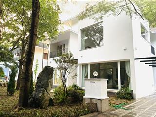 Cho thuê biệt thự đơn lập vườn tùng ecopark 324m2, 40 triệu/th xách vali về ở