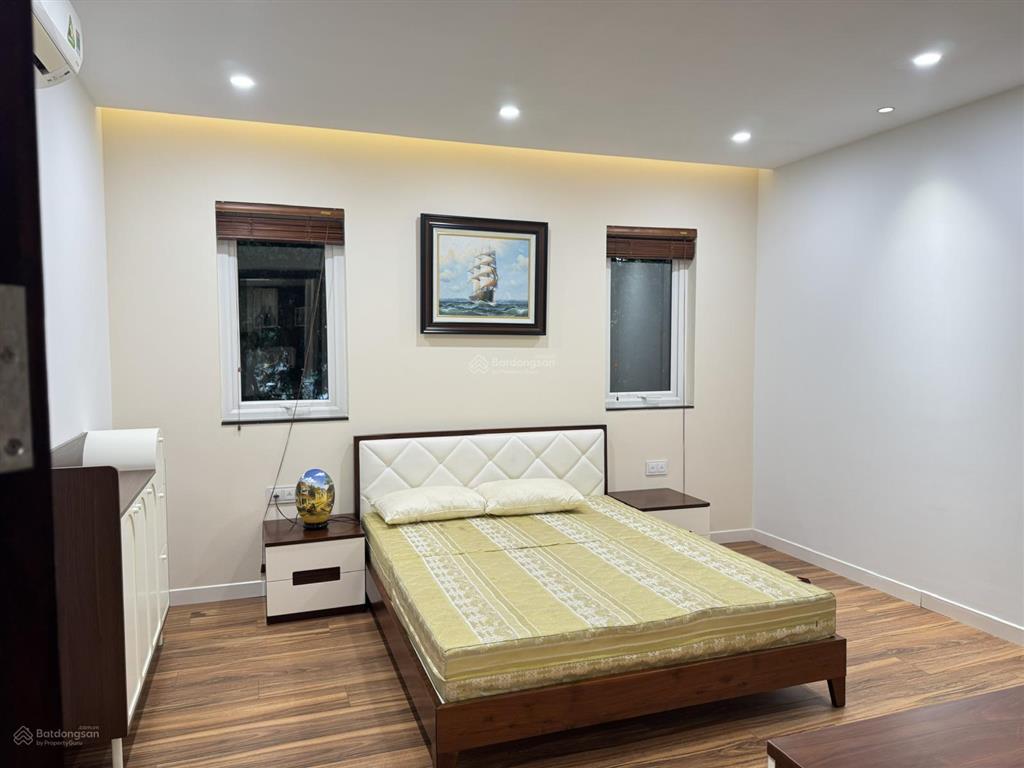 Cho thuê biệt thự đơn lập vườn tùng ecopark 324m2, 40 triệu/th xách vali về ở