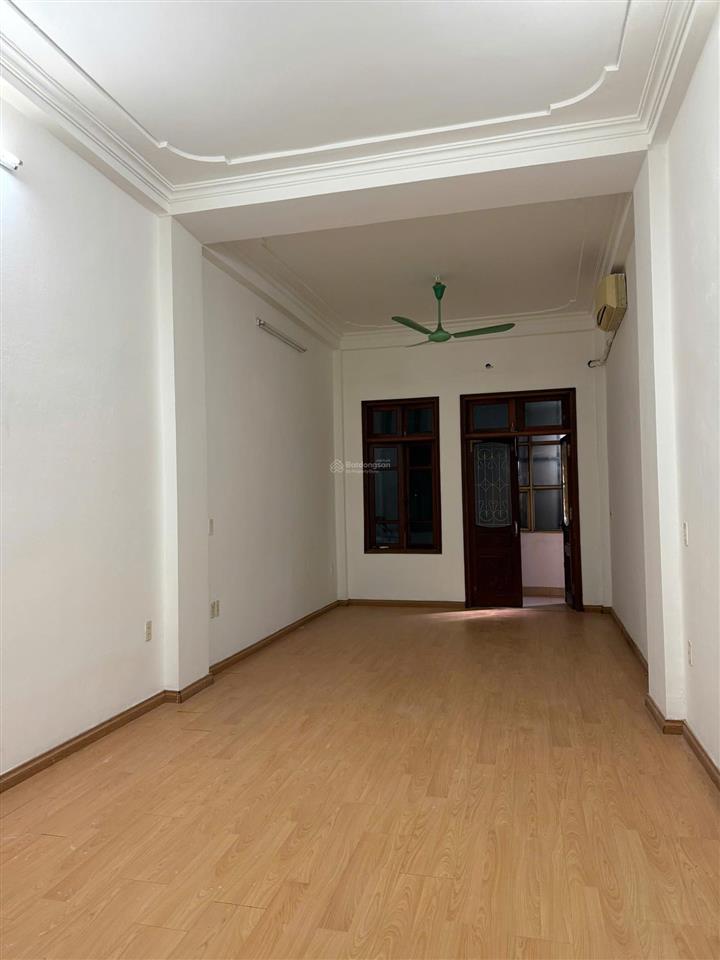 Cho thuê nhà phố lạc long quân  4 tầng riêng biệt  phù hợp kinh doanh & văn phòng