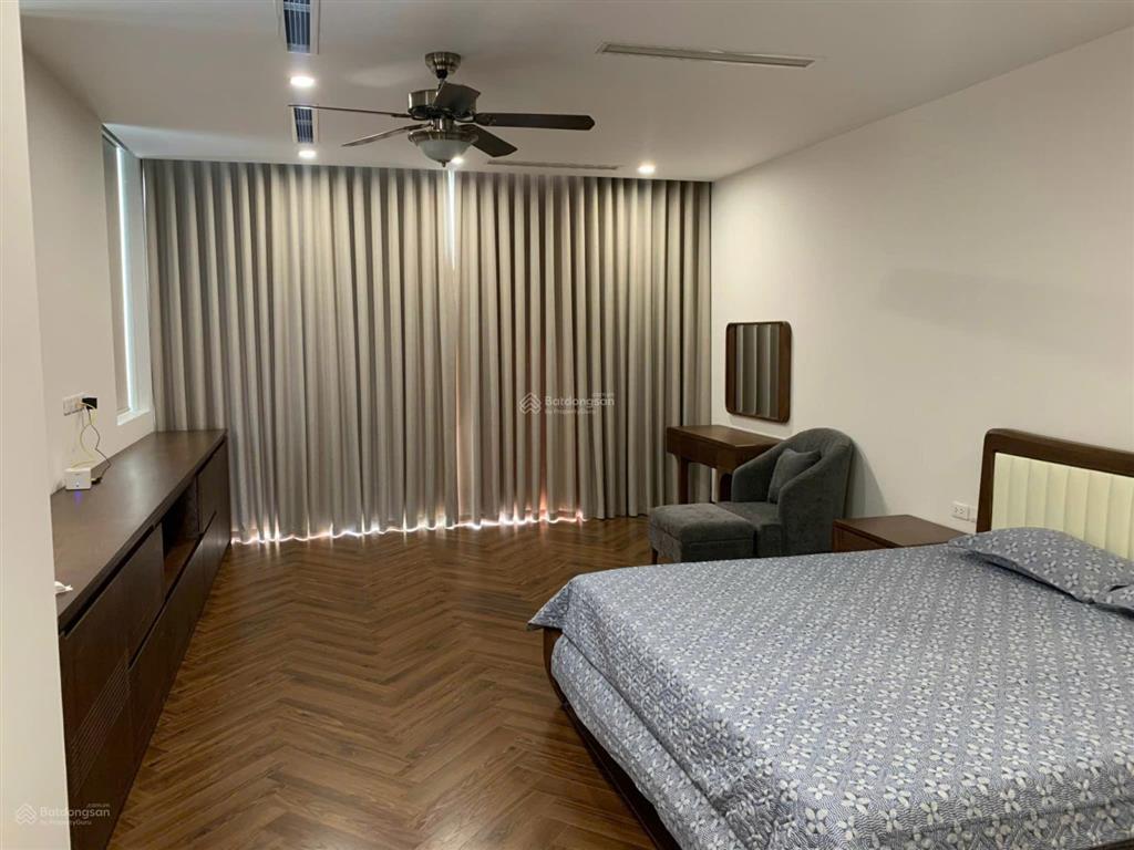 Cho thuê biệt thự đảo ecopark 300m2 100 tr/tháng xách vali về ở view sông tuyệt đẹp
