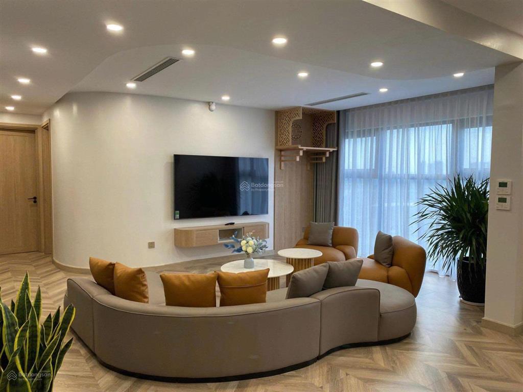 Cho thuê skyvilla 28tr/tháng khu đô thị ecopark