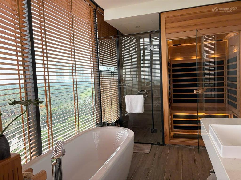 Cho thuê căn hộ đẹp landmark ecopark, dt 123m2