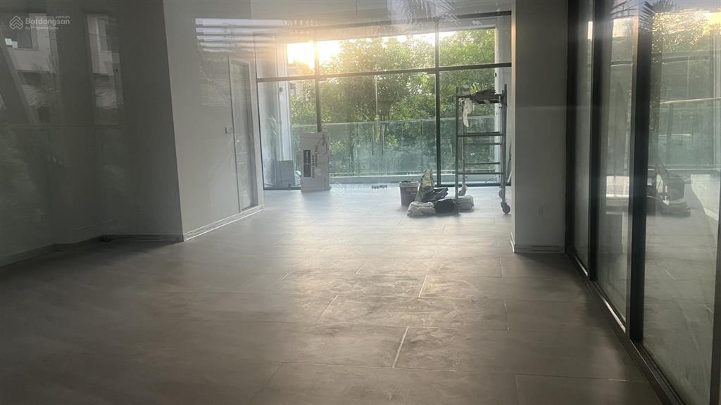 Cho thuê shophouse khối đế ecopark 69m², vị trí đẹp | 10 triệu/tháng