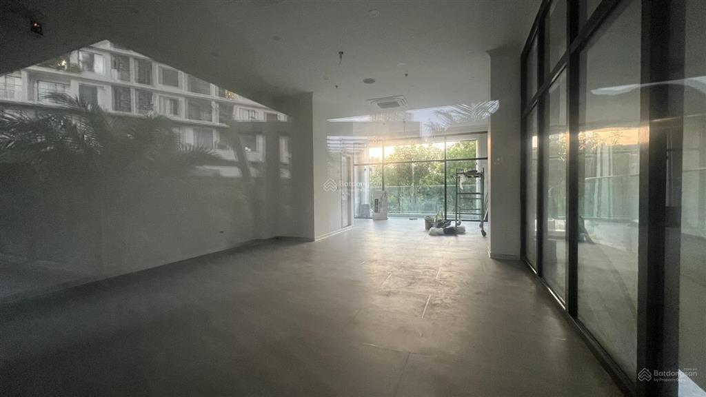 Cho thuê shophouse khối đế ecopark 69m², vị trí đẹp | 10 triệu/tháng