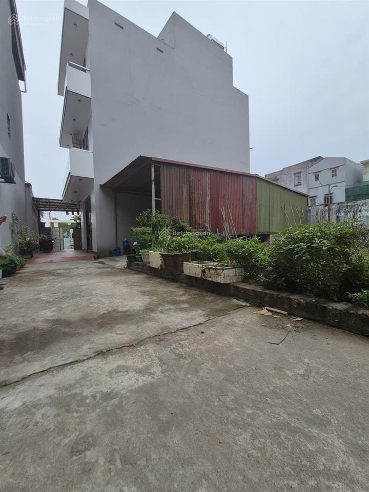 Chỉ 2.75 tỷ 48m2 mt mh 4m cạnh bãi đậu xe ô tô tại thôn nguyên khê
