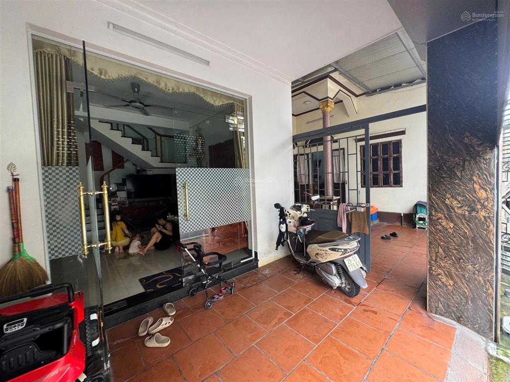 Bán nhà 2 tầng mới 158 m2, ô tô tránh, tại nguyên khê giá 7 tỷ