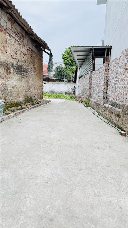 Lô góc 45,3m ngọc lịch như quỳnh chỉ 200m ra đại đô thị vin 2.3