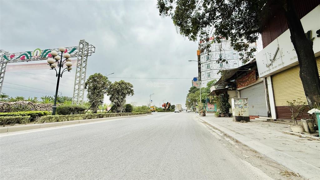 Chính chủ 109m vị trí kinh doanh mặt đường tỉnh 385 trung tâm như quỳnh