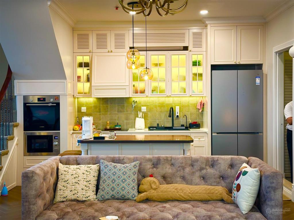 Bán căn hộ duplex full đồ tầm view đẹp nhất ecopark  giá cực tốt