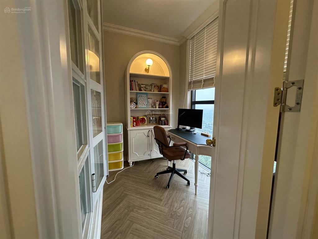 Bán căn hộ duplex full đồ tầm view đẹp nhất ecopark  giá cực tốt