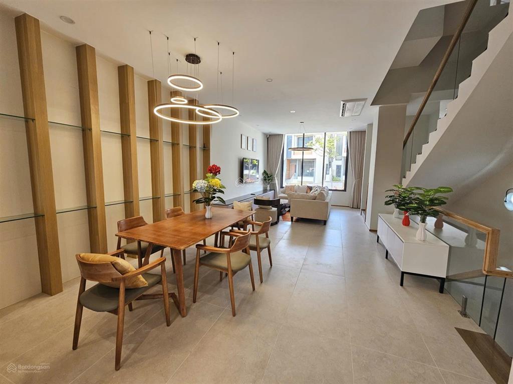 Cho thuê nhà mặt phố tại mũi né summerland, giá thỏa thuận, 100m2, đẹp, nhiều tiện ích