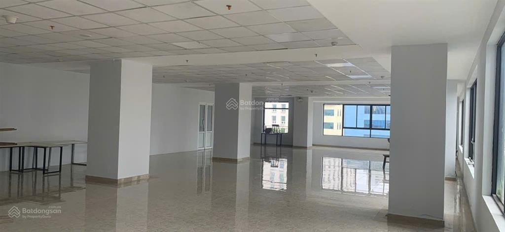 Bán sàn khu văn phòng hạng a, dt 253m, căn góc tại số 26 phố liễu giai, quận ba đình, hà nội. 20 tỷ
