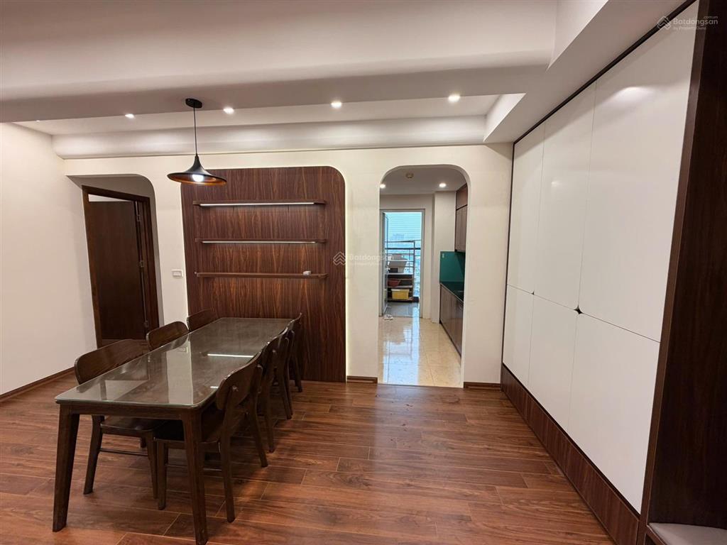 Căn đẹp tòa south building pháp vân  78m2 2 ngủ + 3 ban công hướng nam và đn 5,2 tỷ