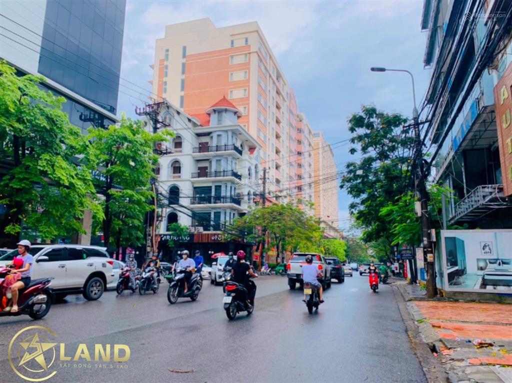Cho thuê mặt bằng mặt đường văn cao, hải phòng 180m2, mt 9m, vị trí đẹp.  0389 451 ***