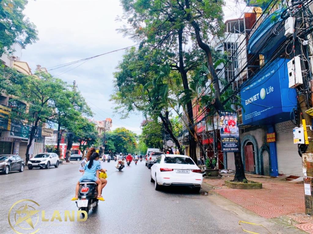 Cho thuê mặt bằng mặt đường văn cao, hải phòng 180m2, mt 9m, vị trí đẹp.  0389 451 ***