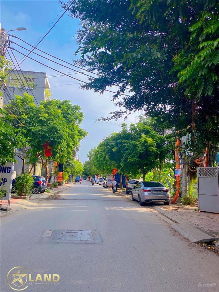 Cần bán gấp đất mặt đường đào nhuận, vị trí đẹp, không lỗi lầm. giá đầu tư.  0389 451 ***