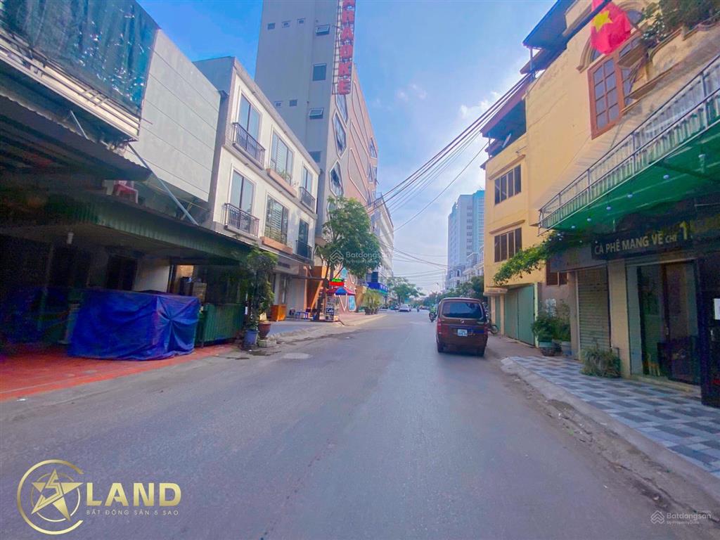 Cần bán gấp đất mặt đường đào nhuận, vị trí đẹp, không lỗi lầm. giá đầu tư.  0389 451 ***